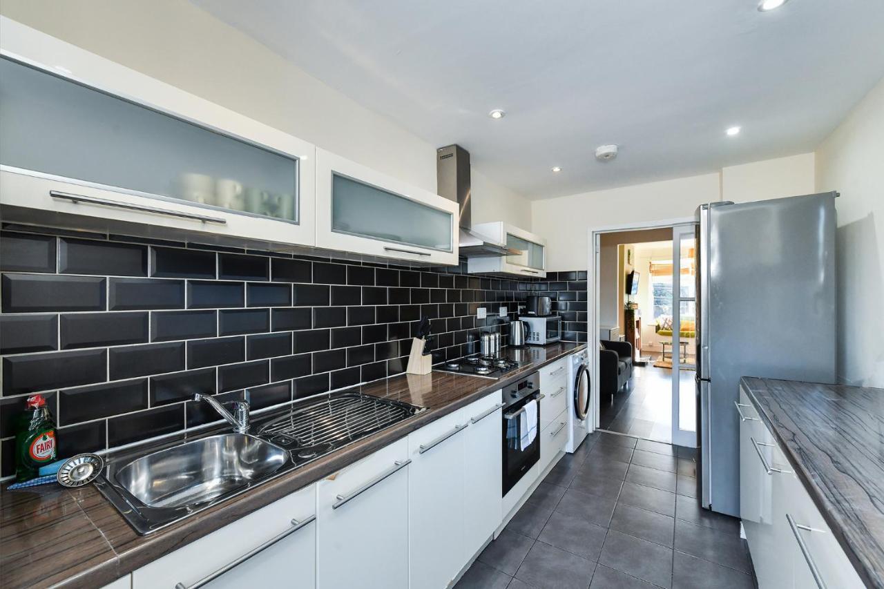 Hillside House Holiday home Nottingham